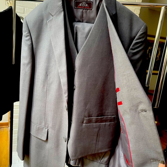 HOUSE OF SAINT BENETS 3 Piece SuitEUC- see measurements before purchase